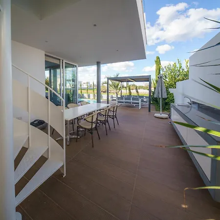 Villa Hubstay - The Royal Palace Lux Private Pool Protaras