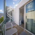 Hubstay - The Royal Palace Lux Private Pool Villa *