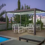 Hubstay - The Royal Palace Lux Private Pool Villa *