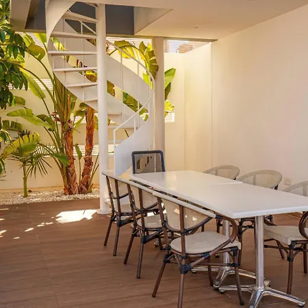 Hubstay - The Royal Palace Lux Private Pool Willa *