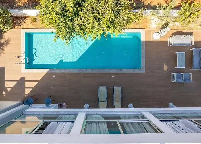 Hubstay - The Royal Palace Lux Private Pool * Протарас