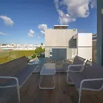 Hubstay - The Royal Palace Lux Private Pool Villa