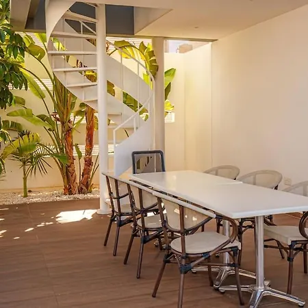 Hubstay - The Royal Palace Lux Private Pool *