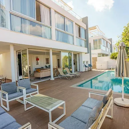 Hubstay - The Royal Palace Lux Private Pool ヴィラ *