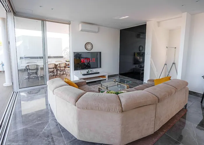 Villa Hubstay - The Royal Palace Lux Private Pool